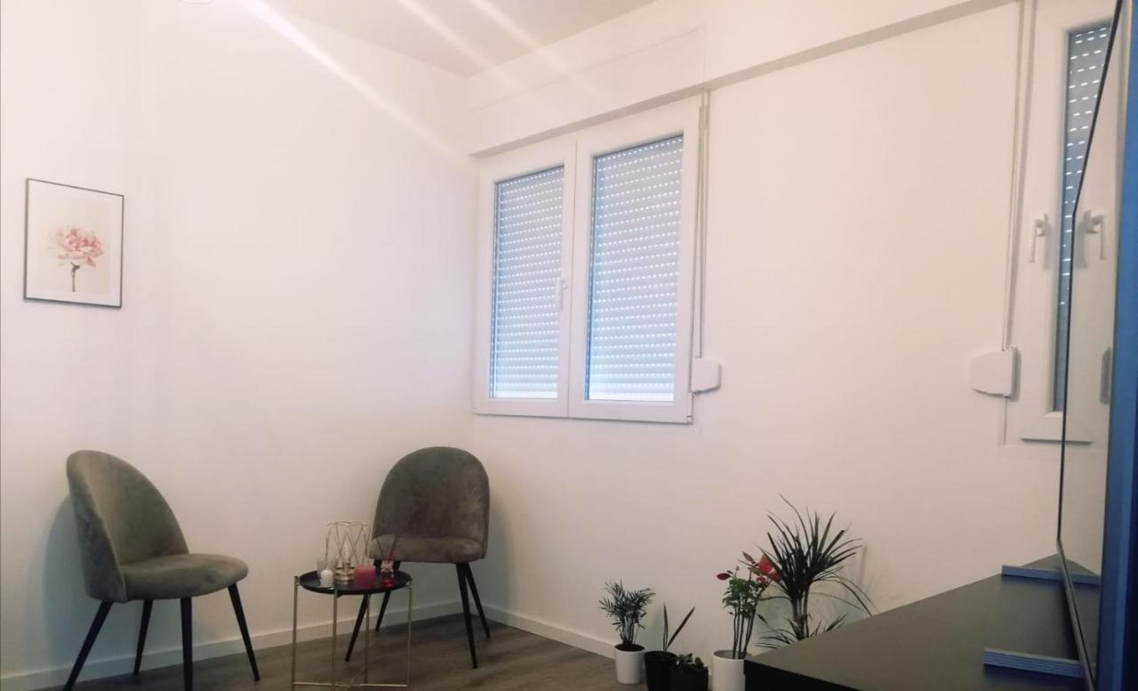 Apartament Apartman Aria Dugi Rat Zewnętrze zdjęcie